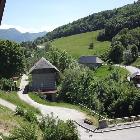 Bar Hotel Restaurant Le Margeriaz Les Déserts Zewnętrze zdjęcie